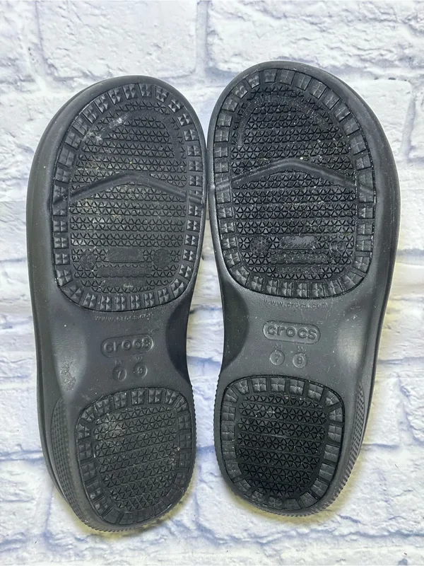 Crocs On The Clock Work Slip On Size Men 7 W 9 Shoes Black Comfort Clogs 205073 - Image 11