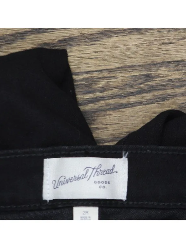 NWT Universal Thread Mid-Rise 80's Slim Straight Ankle Jeans 94627412 Black 2 - Image 4