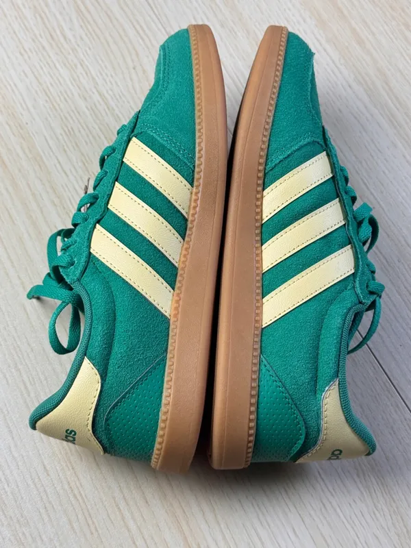 Adidas Women's Green Breaknet Sleek Low Profile Sneakers Sz 6 New in Box - Image 7