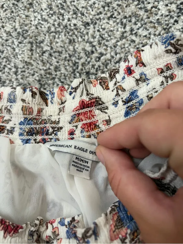 American Eagle Outfitters White Floral Ruffle Shorts with Blue & Red Accents - Image 2