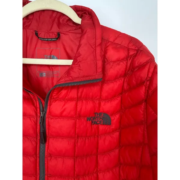 The North Face ThermoBall Insulated Jacket Men’s Large Red Full Zip Packable - Image 3