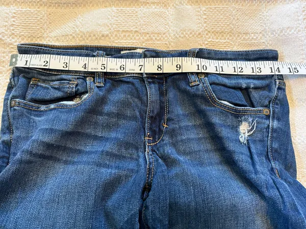 Abercrombie & Fitch Super Skinny Low rise Jeans Size 4R - Image 5
