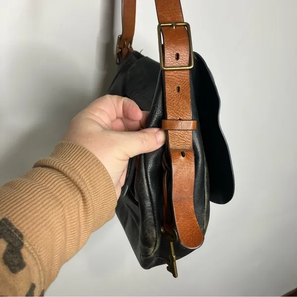 Fossil Harper flap crossbody bag black leather‎ brown leather strap medium size - Image 11