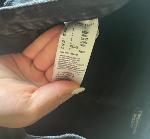American Eagle 90s Boyfriend Jean - Image 4