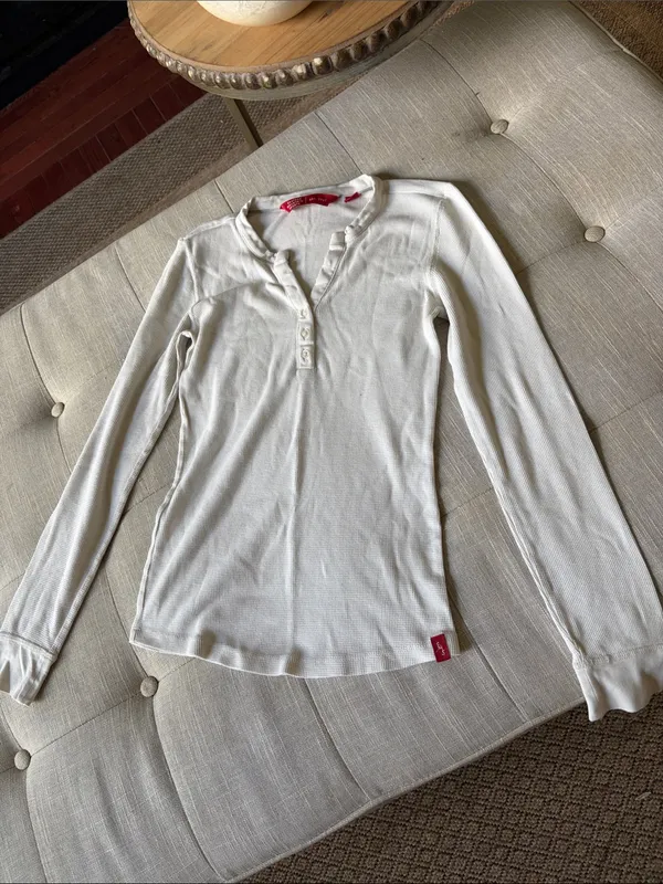 Eastern Mountain Sports White Waffle Knit LS Henley Tee Size Small - Image 2