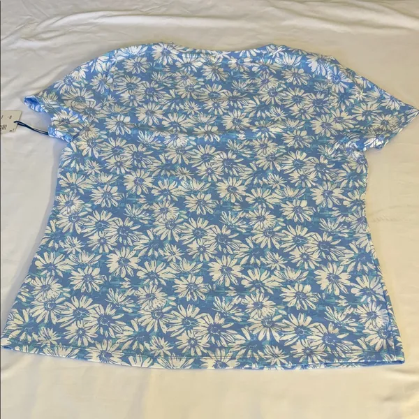 Blue Floral Short Sleeve Women's Top - Image 4