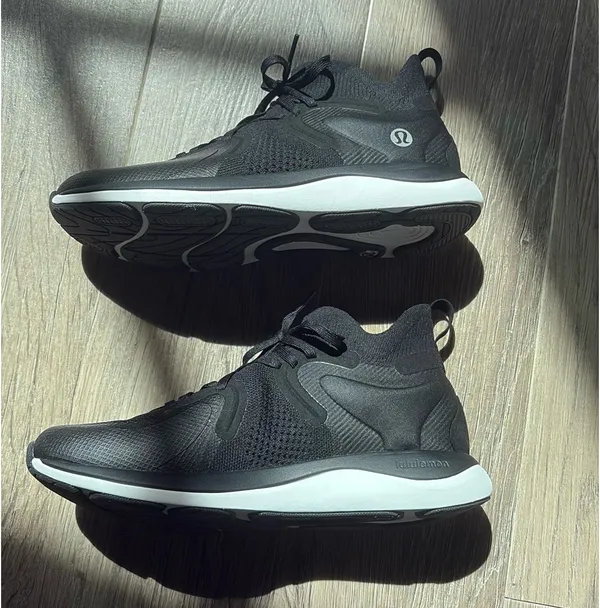 Lululemon Chargefeel 2 Shoes Mid Workout - Image 8
