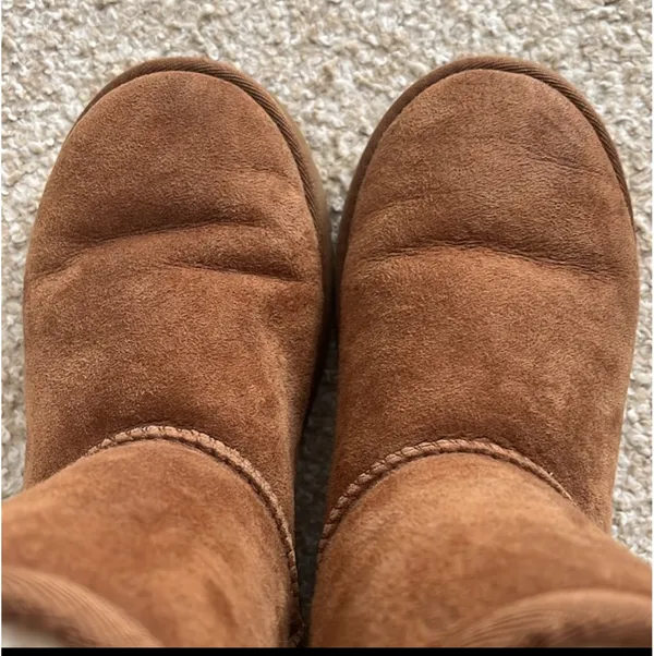 UGG Classic Short Boots  - Image 7
