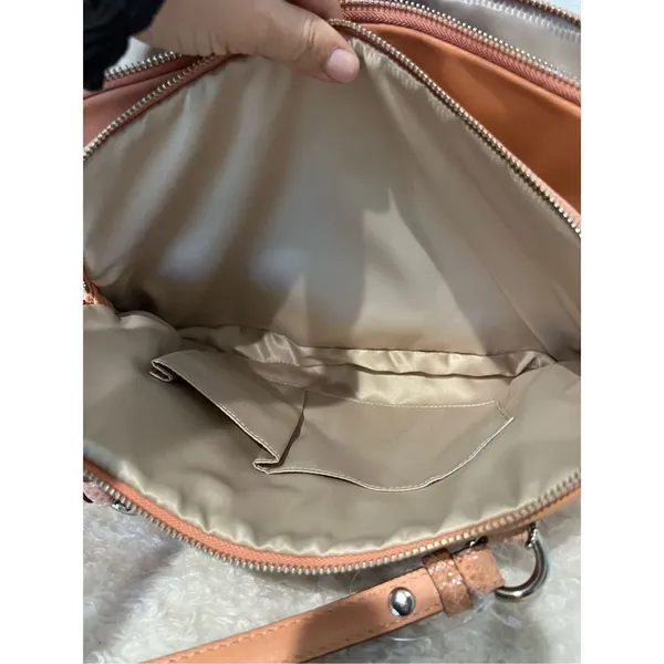 Coach leather purse bag pinkish/orange salmon color - Image 7