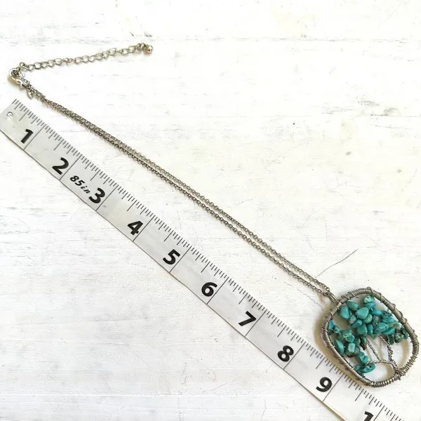 Avon tree faux turquoise silver tone pendant necklace - Image 9
