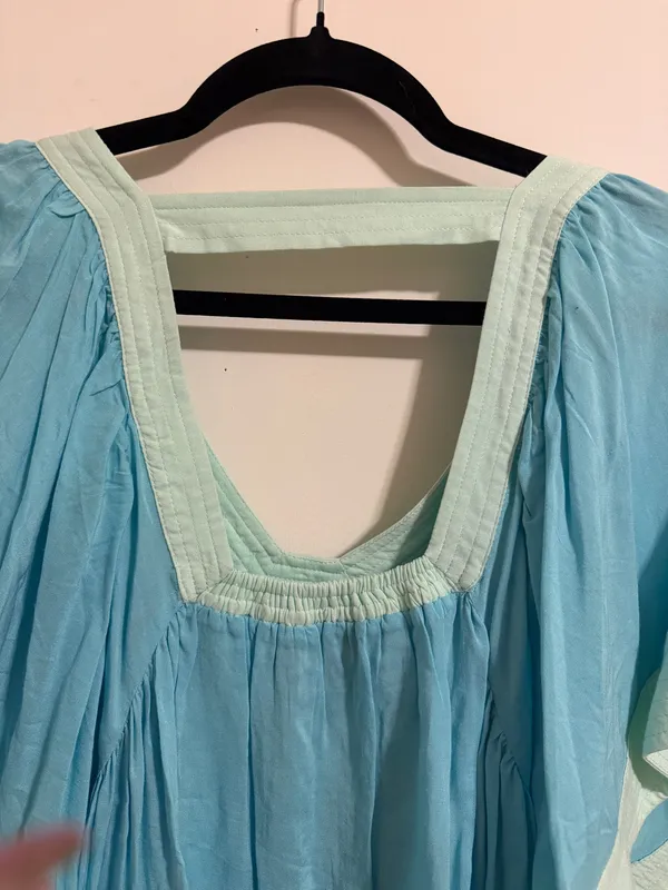 Light Blue V - Image 10
