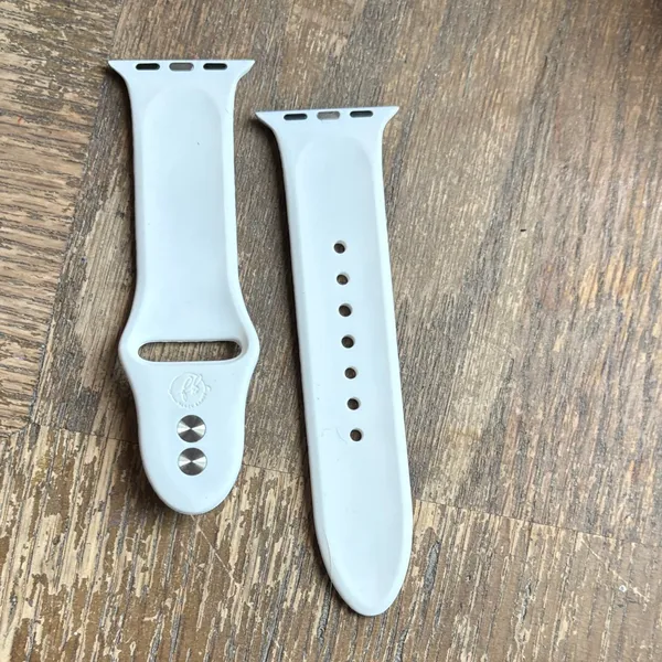 Apple iWatch Paw Print Silicone Watch Strap 40mm - Image 4