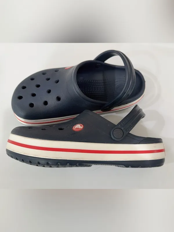 CROCS Navy Blue Classic Clog with Red-Trim Stripe - Image 3