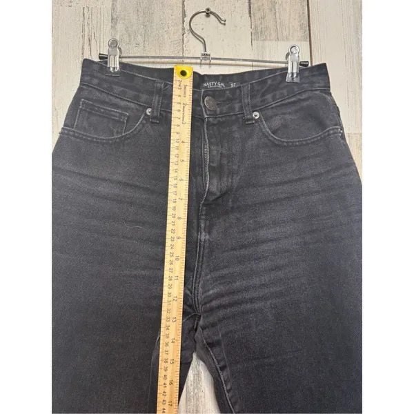Nasty Gal collection black mom super high rise jeans size 6 - Image 7