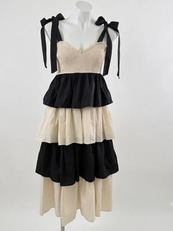 NEW LOVELO Smocked Tiered Maxi Dress Tie-Shoulder in Black and Cream MEDIUM - Image 3