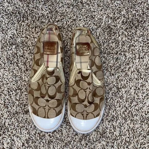 Coach women’s Beale Signature Slip On Loafer Sneaker size 7‎ - Image 4