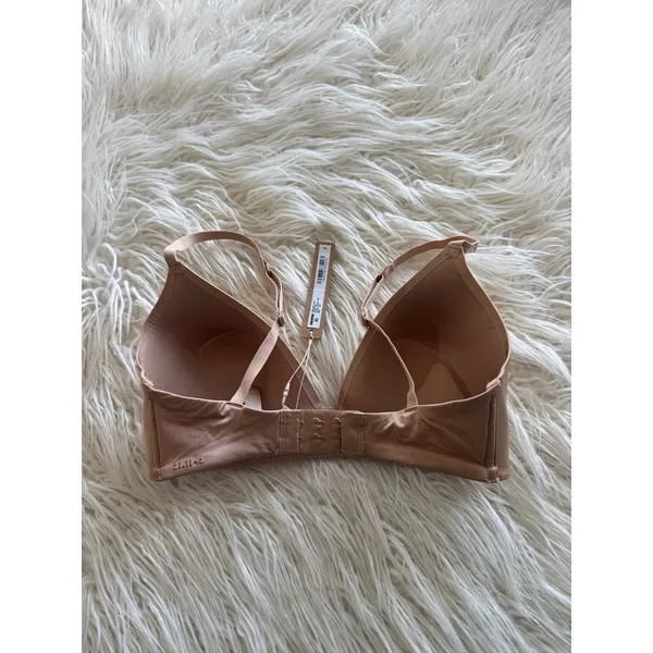 Skims Wireless Form T-shirt Bra Clay Size 32D - Image 5