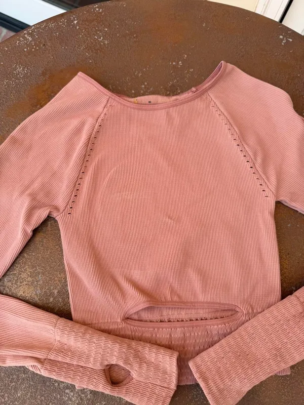 FREE PEOPLE MOVEMENT pink Cut It Out Long Sleeve sz xs/s - Image 2