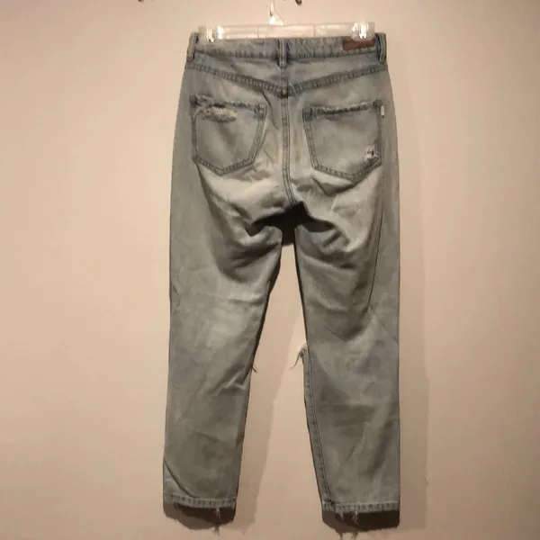 Garage Light Wash Distressed Straight Leg Jeans - Image 9