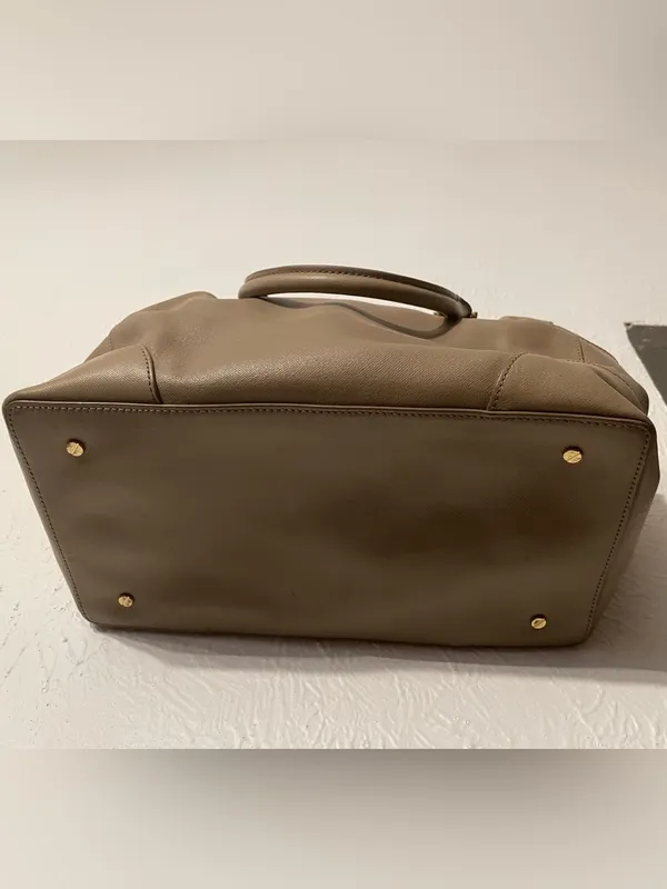Tory Burch Leather Dome Satchel with Gold Hardware - Image 4