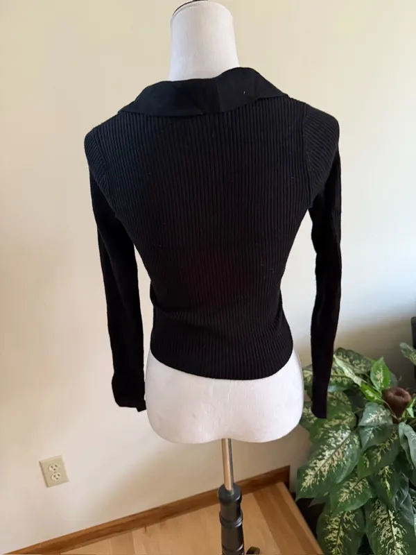 Abercrombie & Fitch Black Ribbed Collared Long Sleeve - Image 3