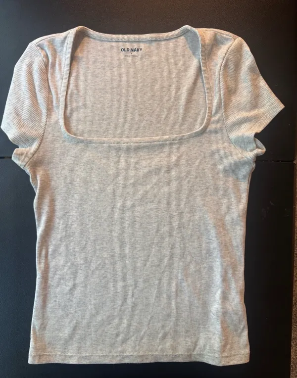Old Navy grey square neck top - Image 3
