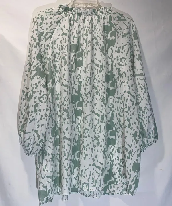 Animal Print Top Women’s Large - Image 6