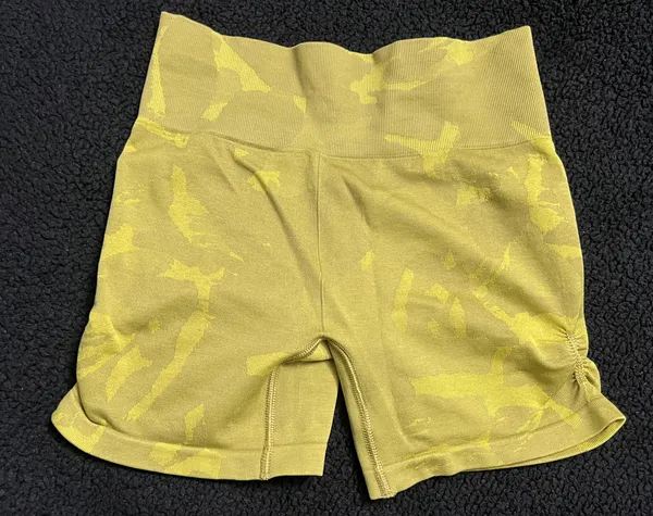 Gymshark Camo Seamless Shorts - Image 3