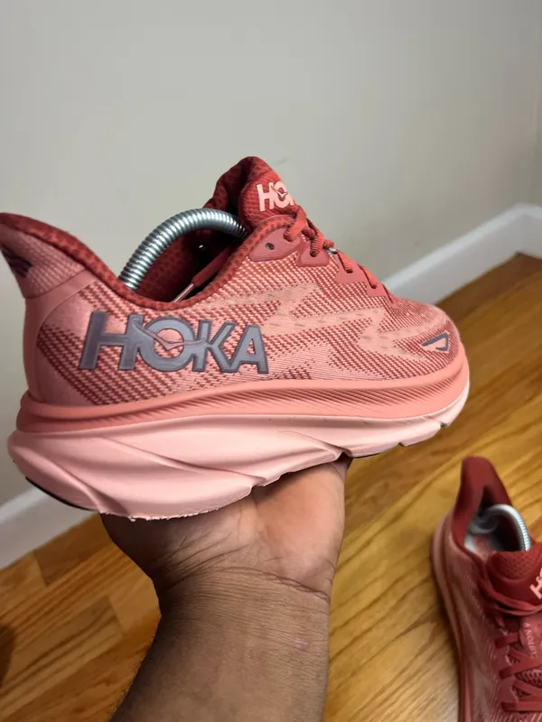 Hoka One One Clifton 9 “Pink” 1127896 RERT Size 10.5W B NO BOX - Image 12