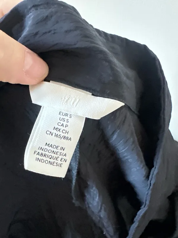 Black Blouse H&M Long Sleeve - Image 3
