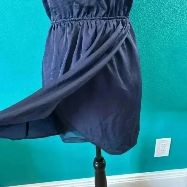 Lush Vintage dark blue satin looking strapless dress in size xs - Image 3
