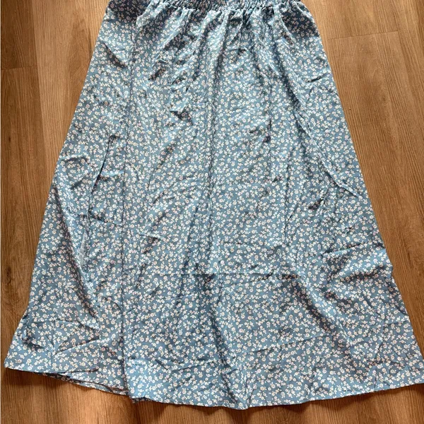 Floral Blue Midi Skirt with‎ Slit Size 2X - Image 4