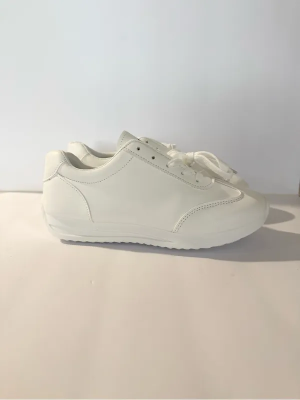 New Women White Leather Casual Shoes Low Top Sneakers Size EU 36 / US 6 No Box - Image 2