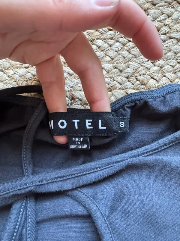 Motel 2 Piece Set - Image 3