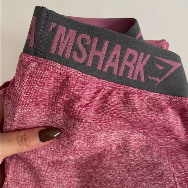Gymshark Women's Berry Leggings EUC - Image 4