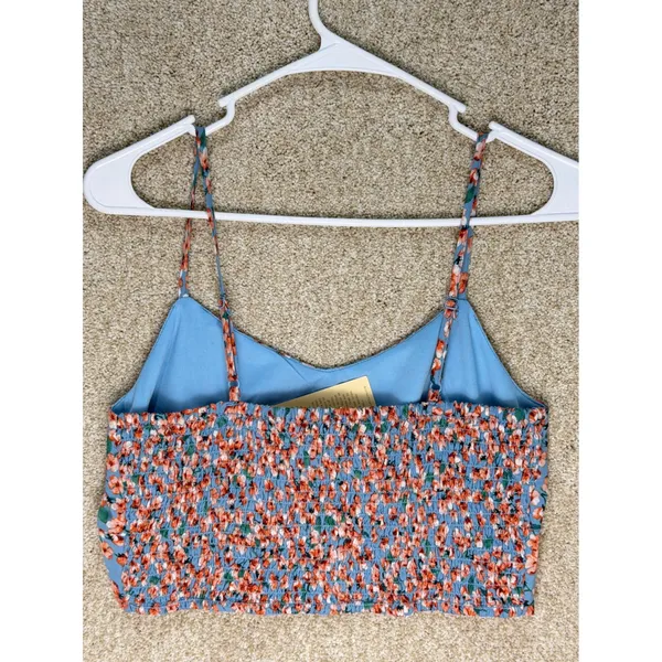 NWT medium B.O.G Collective Blue Floral‎ Smocked Back Crop Top Adjustable Straps - Image 2