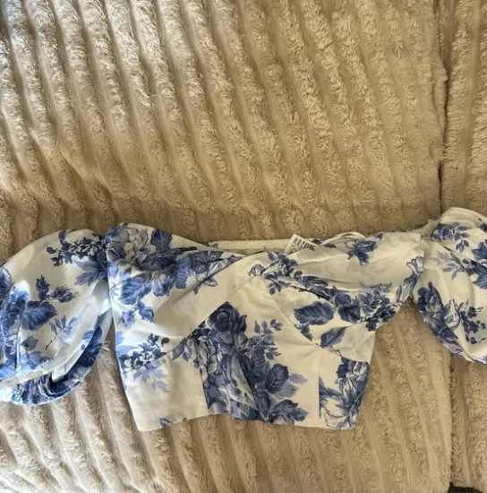 Abercrombie Poplin Off the Shoulder Blue Floral Puff Sleeve Top NWT Size S - Image 2
