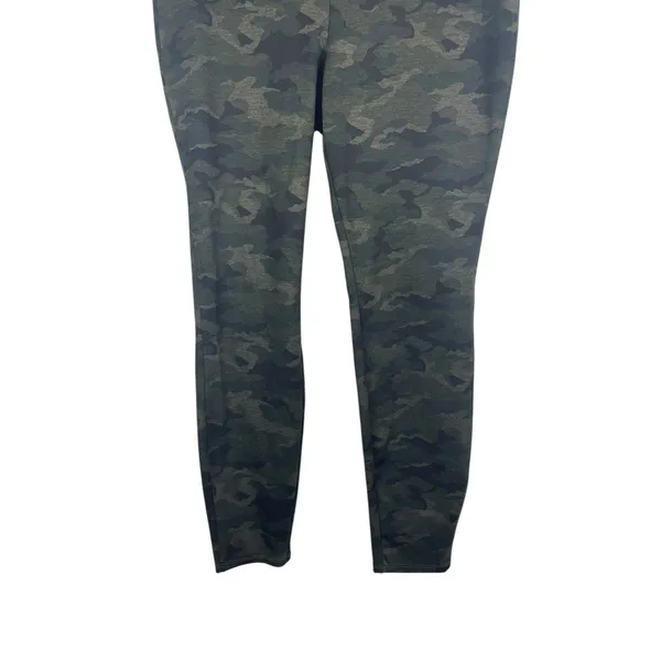 Nine West Army Green Camouflage Pull On Elastic Waist Ponte Pants L NWT - Image 3