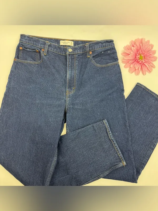 Abercrombie & Fitch Ultra High Rise 90s Straight Jean Dark Wash Blue - Image 7