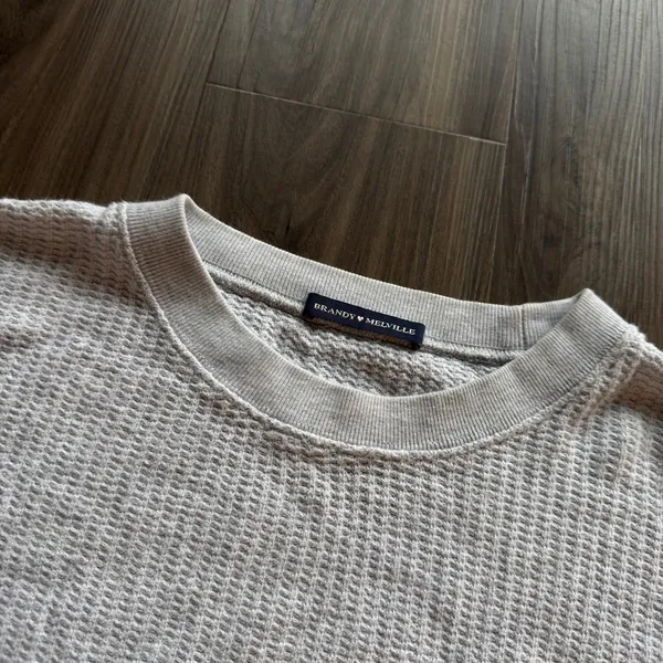 Brandy Melville Cropped Thermal Top - Image 2