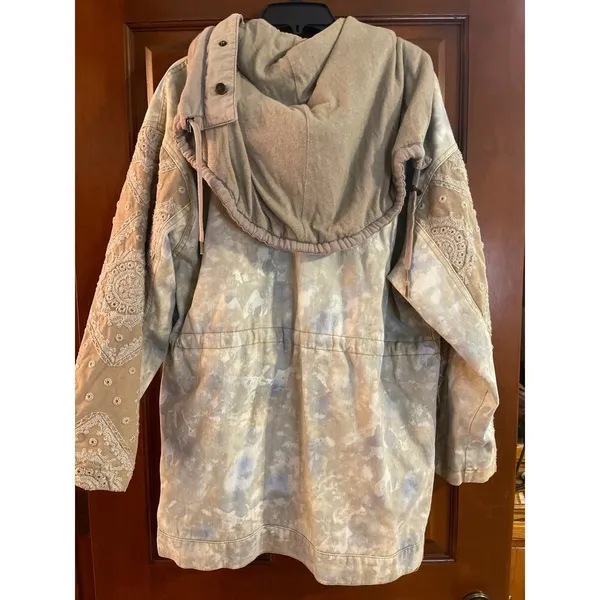 Free People embroidered sleeve Tie Dye layered denim parka jacket M - Image 7