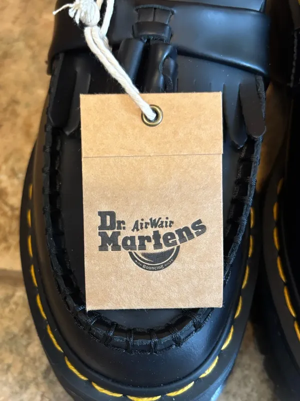 NWT Dr. Martens Adrian Bex Smooth Leather Tassel Loafers sz 4M/5L - Image 3