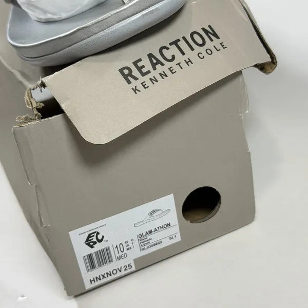 Kenneth‎ Cole REACTION Size-10M Women's Glam-Athon Thong Sandal Silver - Image 3