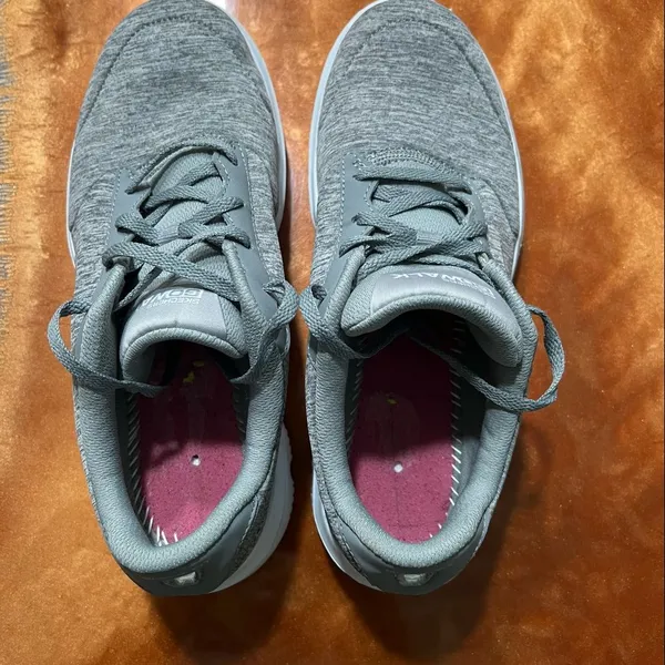 Skechers Go Walk Ultra Go Gray Sneakers size 8 - Image 4