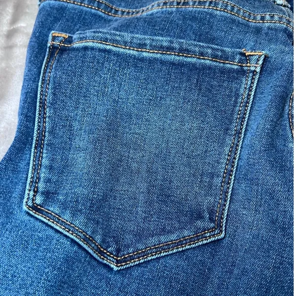 Old Navy Womens Size 6 Power Slim Straight Jeans Distressed Rips Blue Denim‎ - Image 14