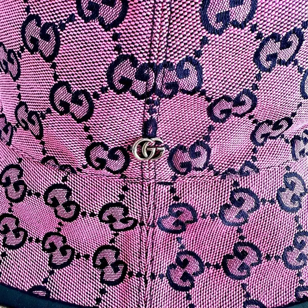 Gucci GG Supreme Fedora Bucket Hat - Image 4