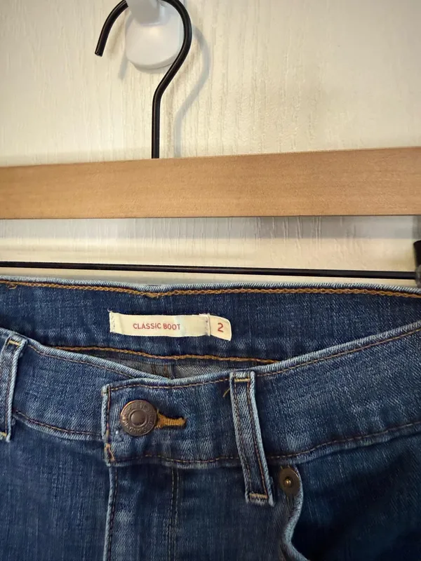 Women's Mid-Rise Blue Wide-Leg Jeans - Image 2