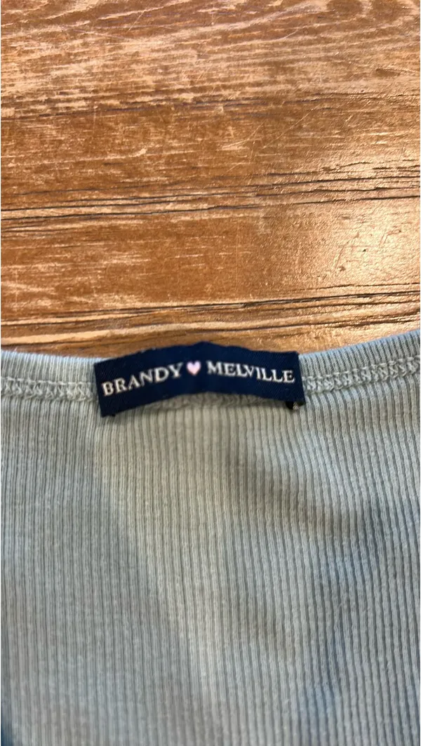 Brandy Melville Top Crop - Image 3