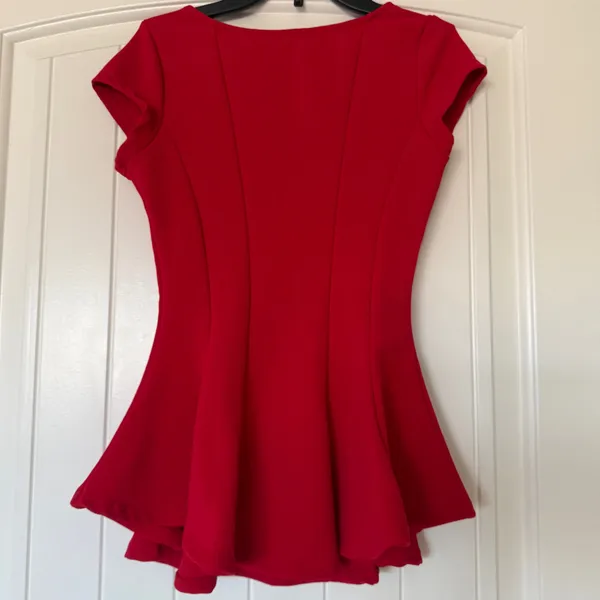 ❤️‍🔥 Hot Red Sculpted Peplum Top | Snatched Waist | Date Night / Going Out Core ❤️‍🔥 Small - Image 5