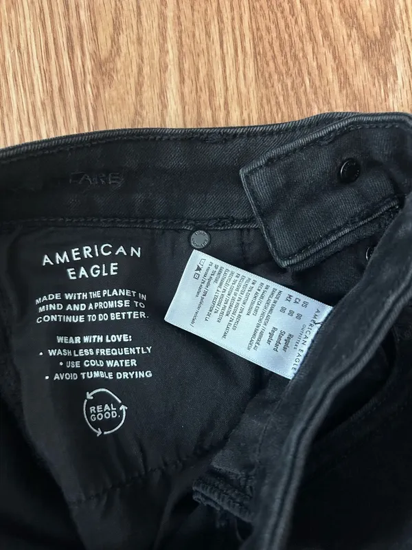 American Eagle Flare Jeans - Image 4